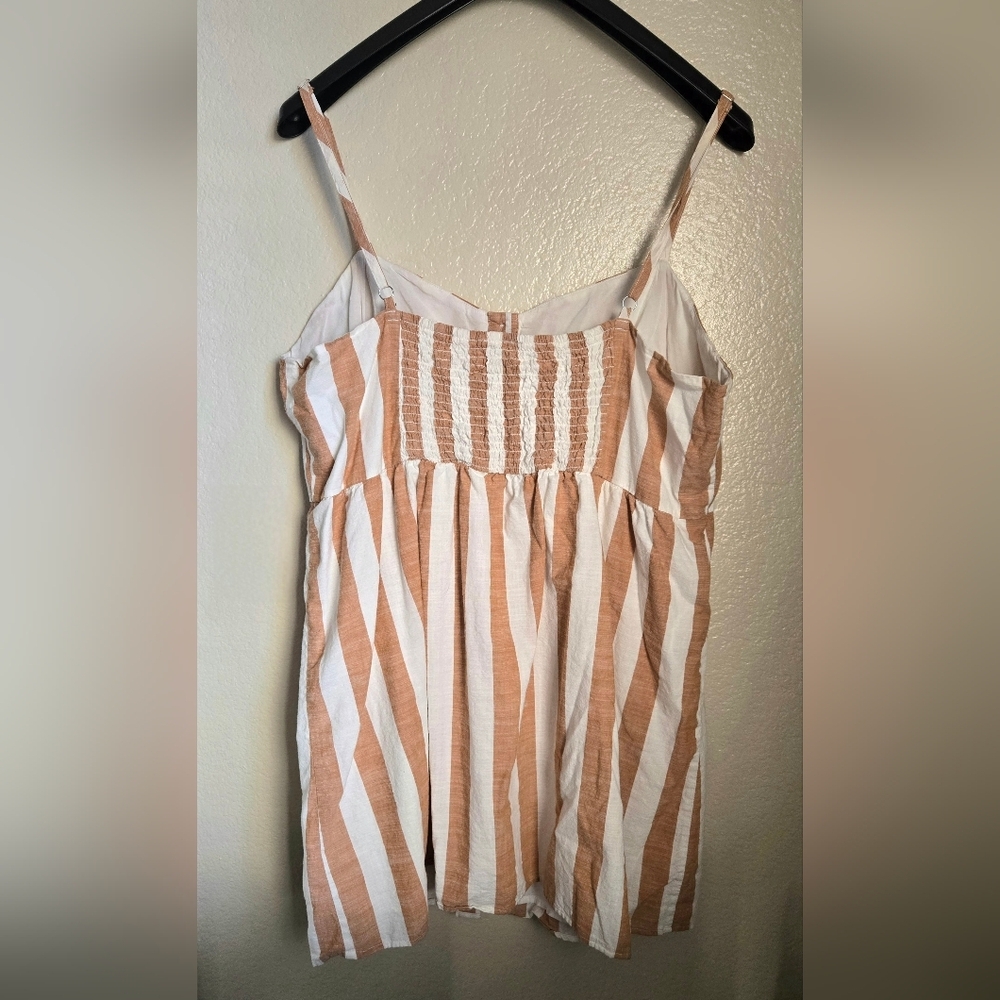 Forever 21 Tan and Cream Sleeveless Mini Dress - Picture 2 of 8